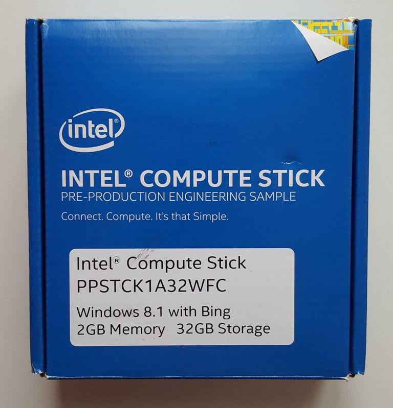 Intel Compute Stick confezione