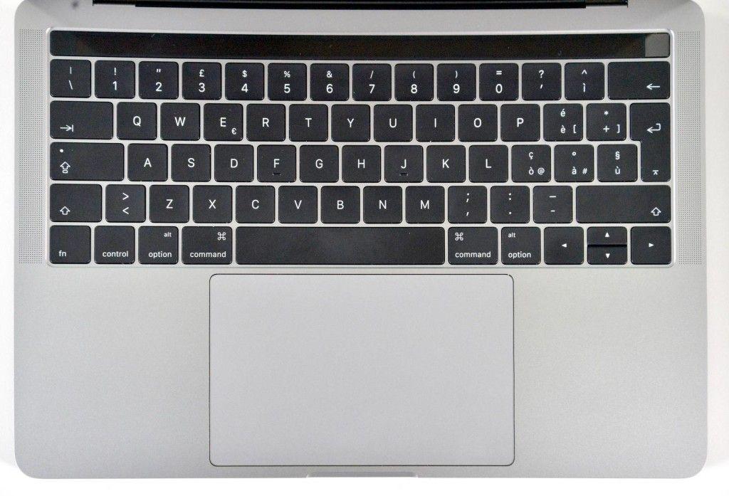 macbook pro late 2016 touchbar - recensione- tastiera touchbar touchpad