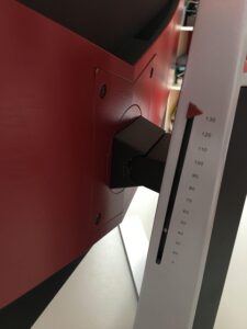 AOC Agon AG271QG regolazione