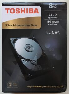 Toshiba N300 8TB 3.5 fronte scatola