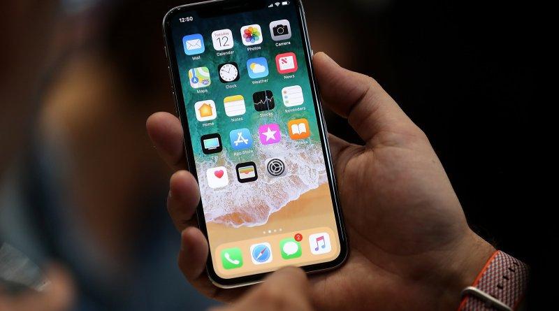 Come sfruttare la ricarica veloce su iPhone X