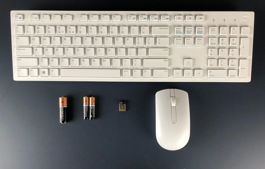 Dell Inspiron 24 AIO 5475 dotazione mouse e tastiera
