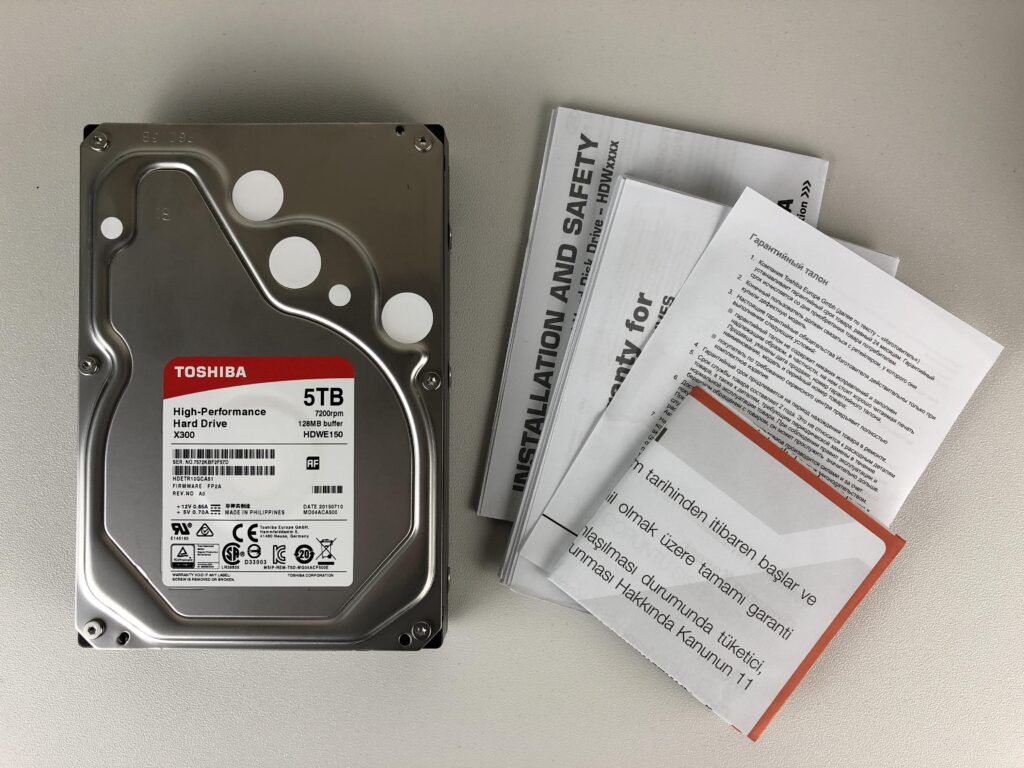 Жесткий диск Toshiba X300 da 5 TB с руководством