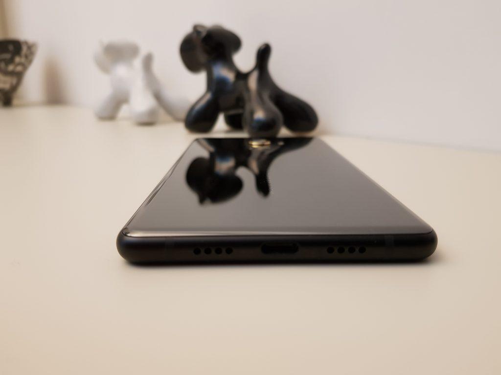 Xiaomi Mi MIX 2 connettore e speaker
