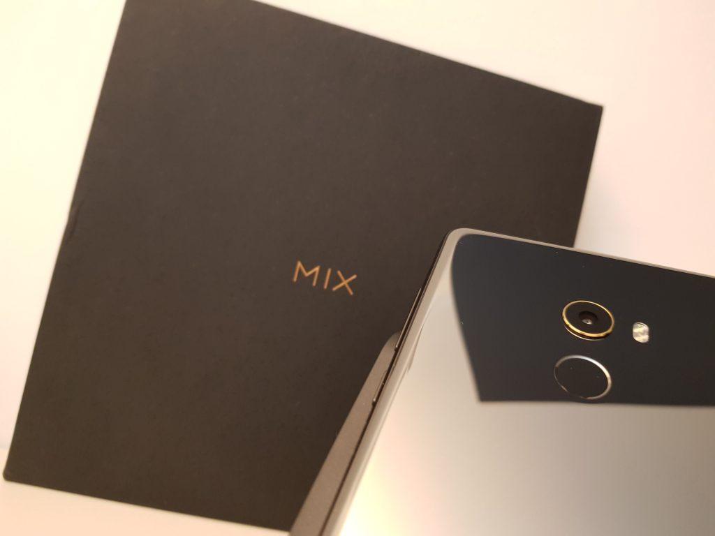 Xiaomi Mi MIX 2 scatola