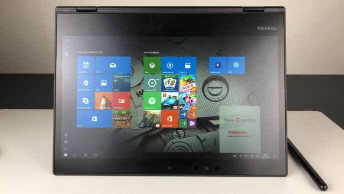 Toshiba Portege X20W-D stand