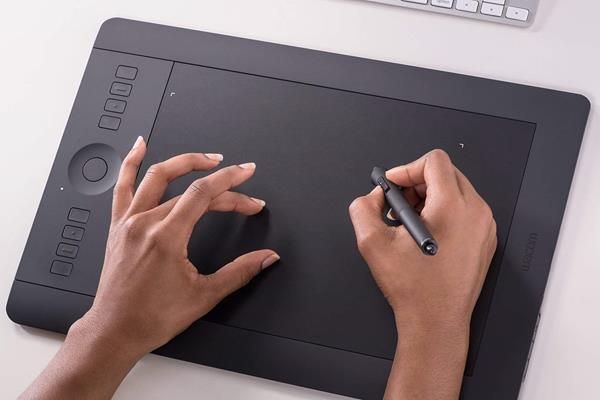 Migliori tavolette grafiche: Wacom PTH-651