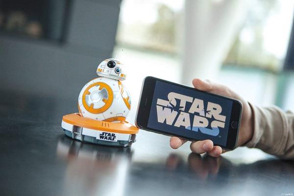 Migliori robot per bambini: Sphero BB-8 Droid Interattivo Star Wars