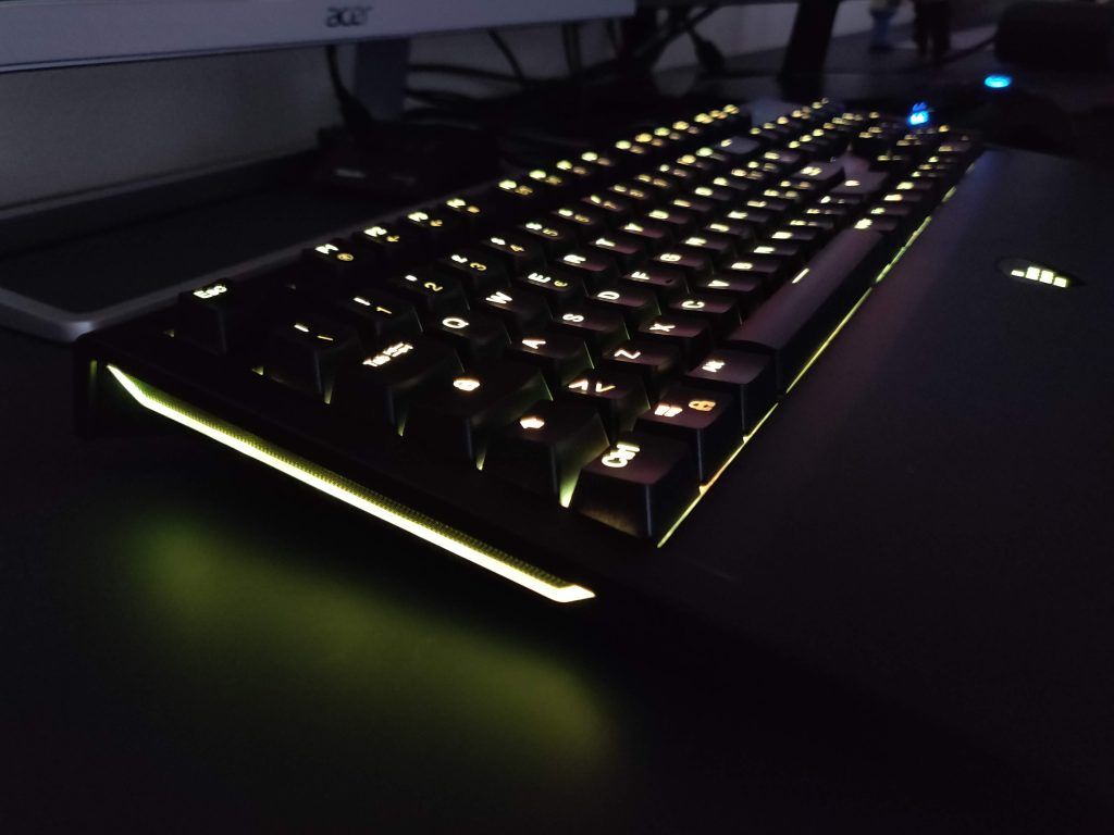 Механическая игровая клавиатура Tronsmart TK09R - желтая подсветка