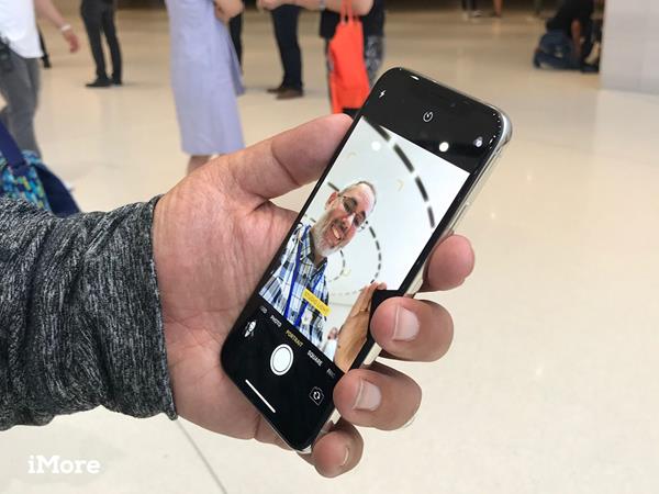 Selfie su iPhone: il display