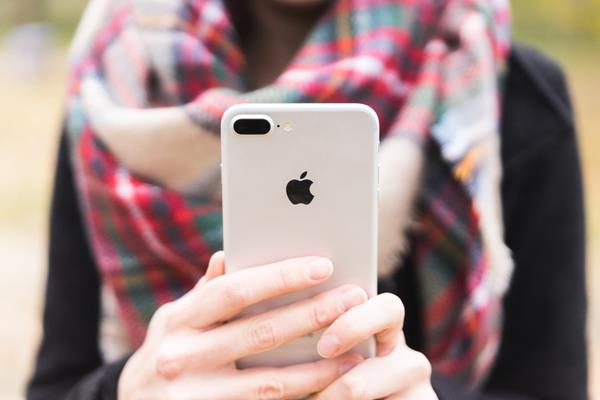 Come fare selfie su iPhone spettacolari