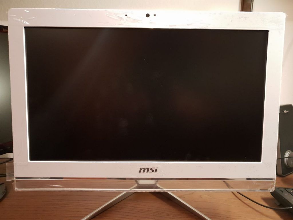 msi pro 20 schermo frontale