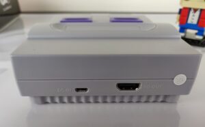 Recensione NES Mini cinese SN-02 - porte retro