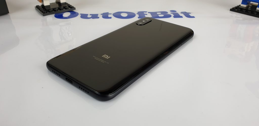 Recensione Xiaomi Mi 8 Pro - retro