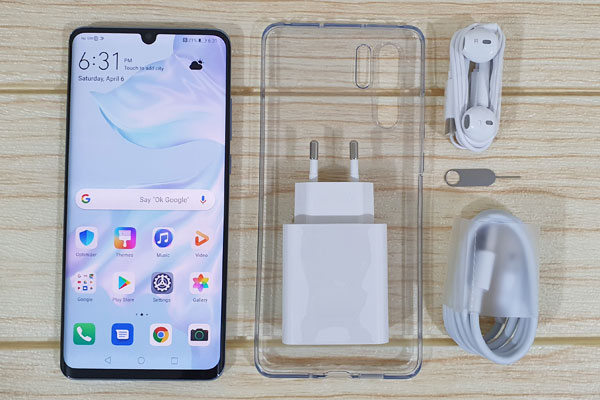 Recensione Huawei P30 Pro: Confezione