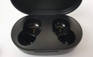 recensione redmi airdots - parte interna dock