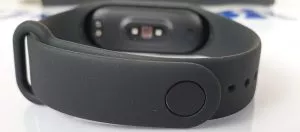 Mi Band 4 dettaglio del cinturino in silicone