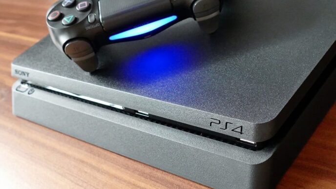 Un esemplare di PS4 e un controller