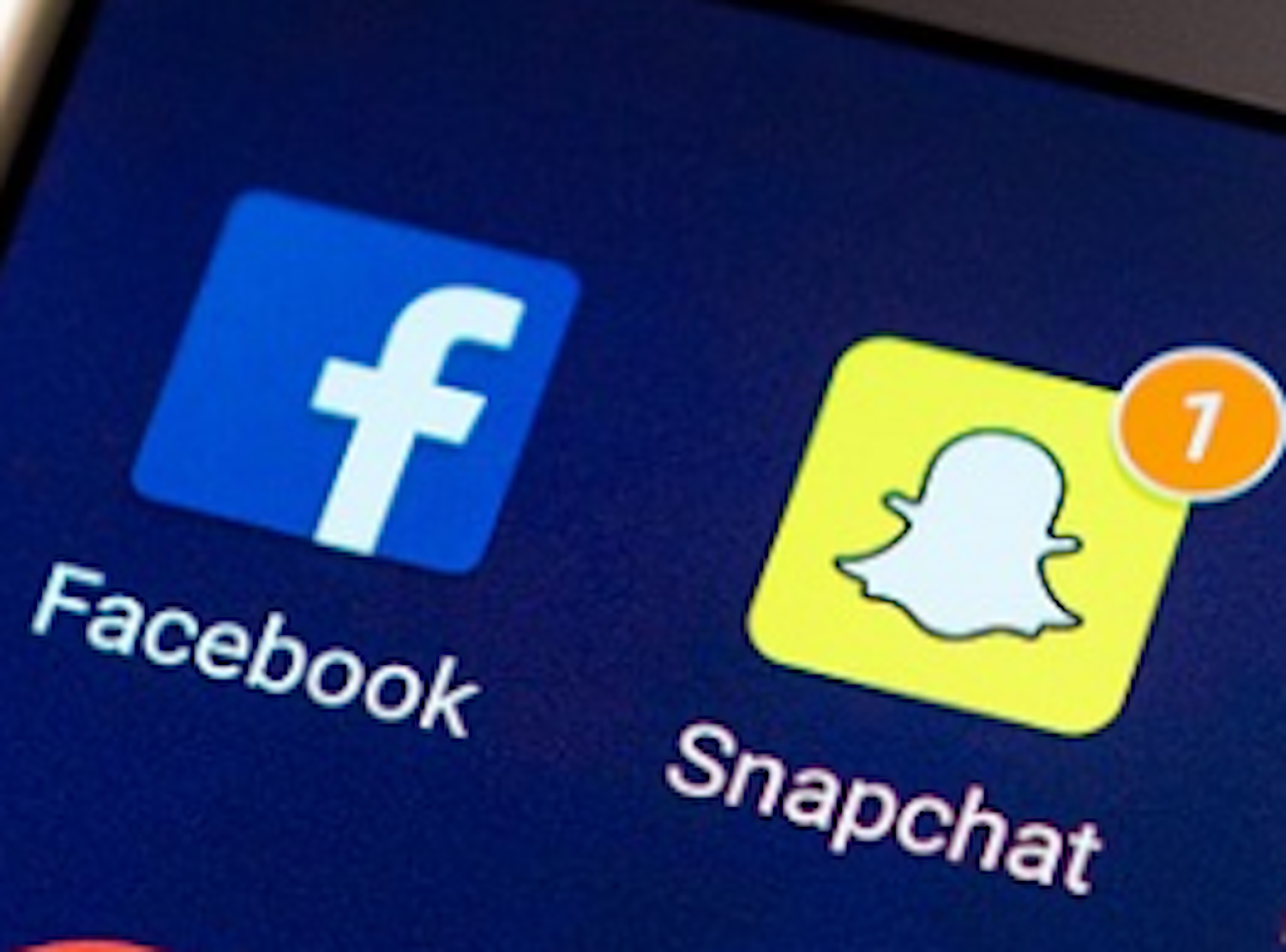Le icone di Facebook e Snapchat