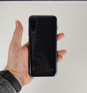 recensione xiaomi mi a3 - retro in vetro