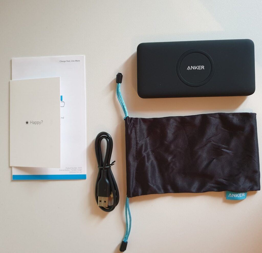 Anker Powerbank Wireless PowerCore - dotazione accessori