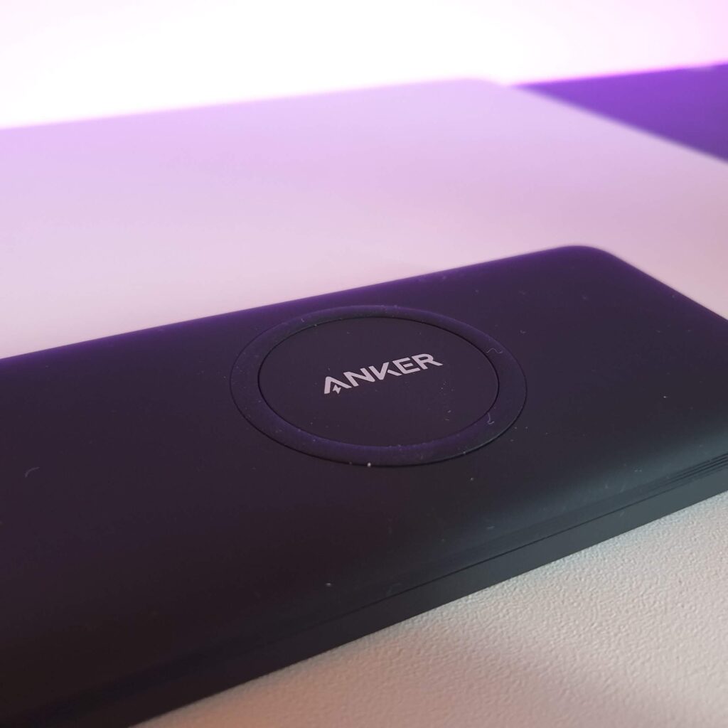 Anker Powerbank Wireless PowerCore - pod ricarica