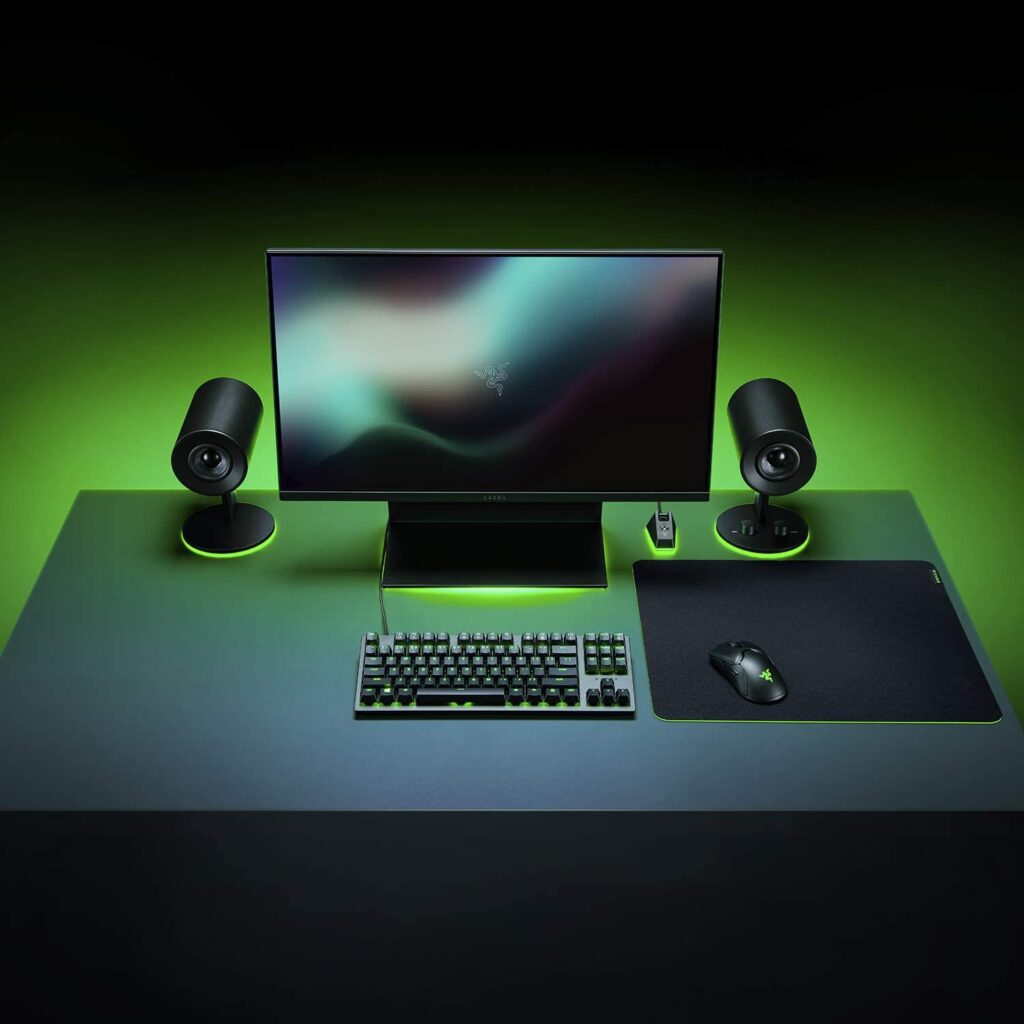 razer gigantus v2 - setup su scrivania