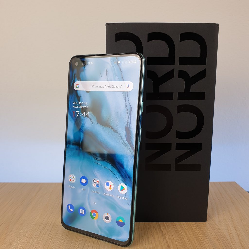 Recensione OnePlus Nord - confezione 1