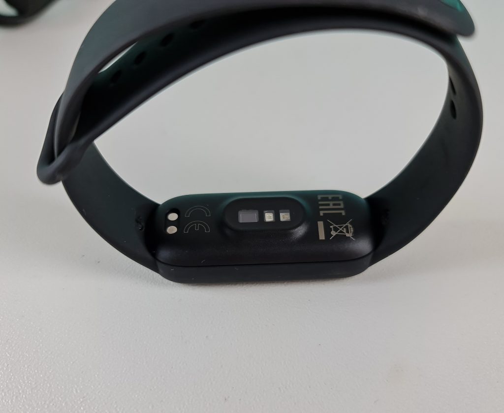 amazfit band 5 sensori