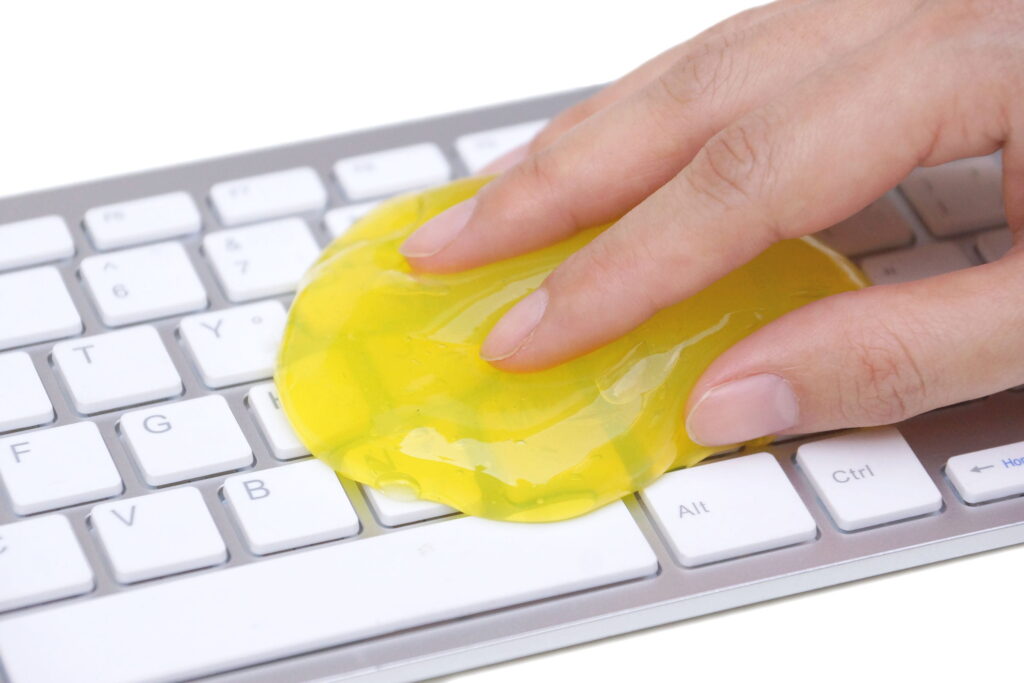 Slime per pulire la tastiera