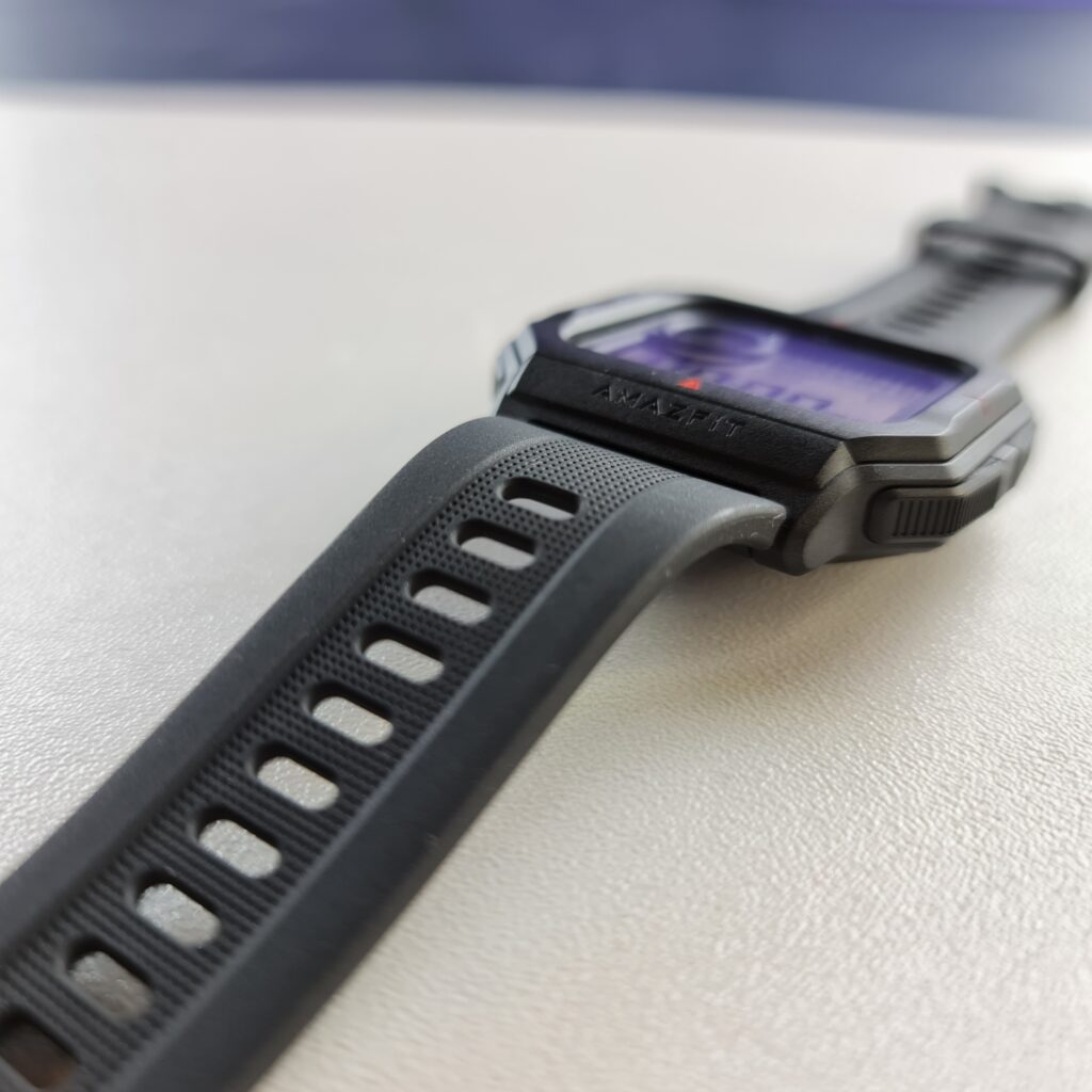 recensione amazfit neo - cinturino