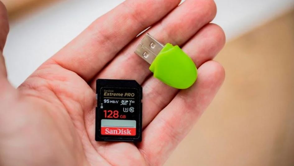 rimuovere la protezione da scrittura da unità USB e schede SD