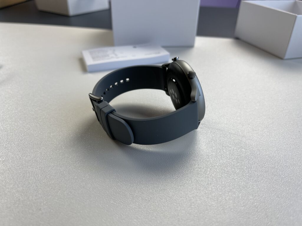 Recensione Amazfit GTR 2e - parte cinturino