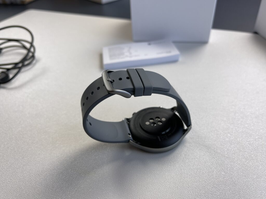 Recensione Amazfit GTR 2e - parte cinturino 2