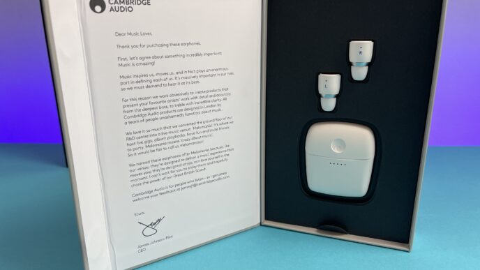 recensione Cambridge Audio Melomania 1+ - confezione aperta