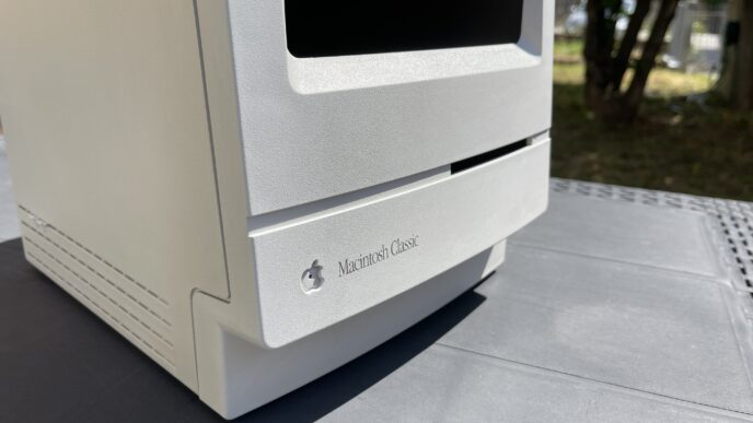 Retrobright - macinthos classic ripulito e sbiancato - logo