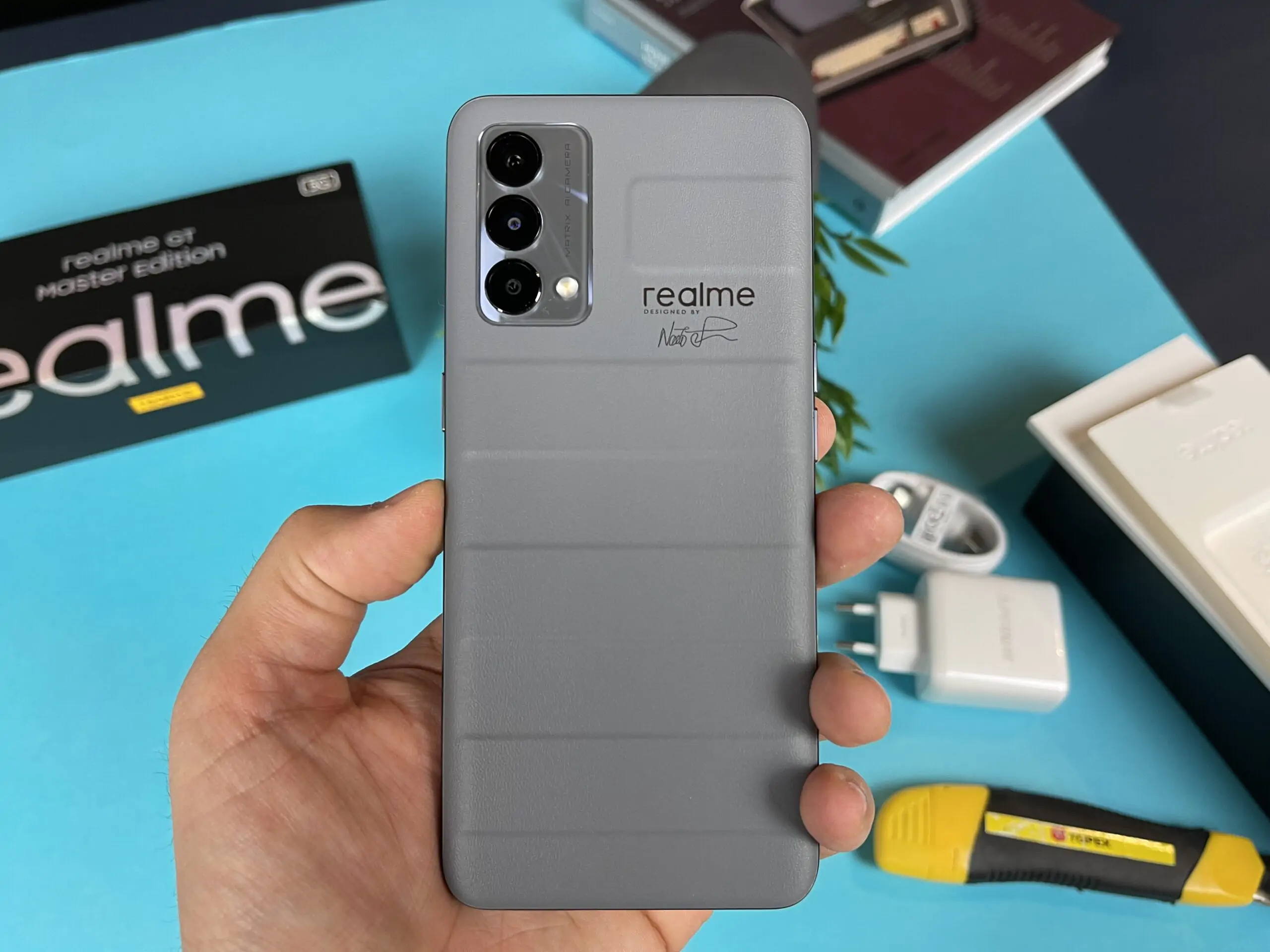 Realme GT Master Edition - retro cover in cuoio vegano