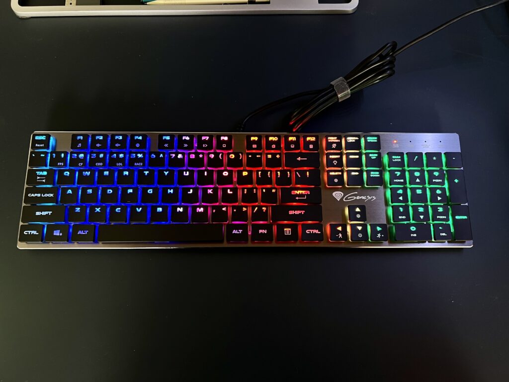 tastiera gaming Genesis Thor 420 RGB