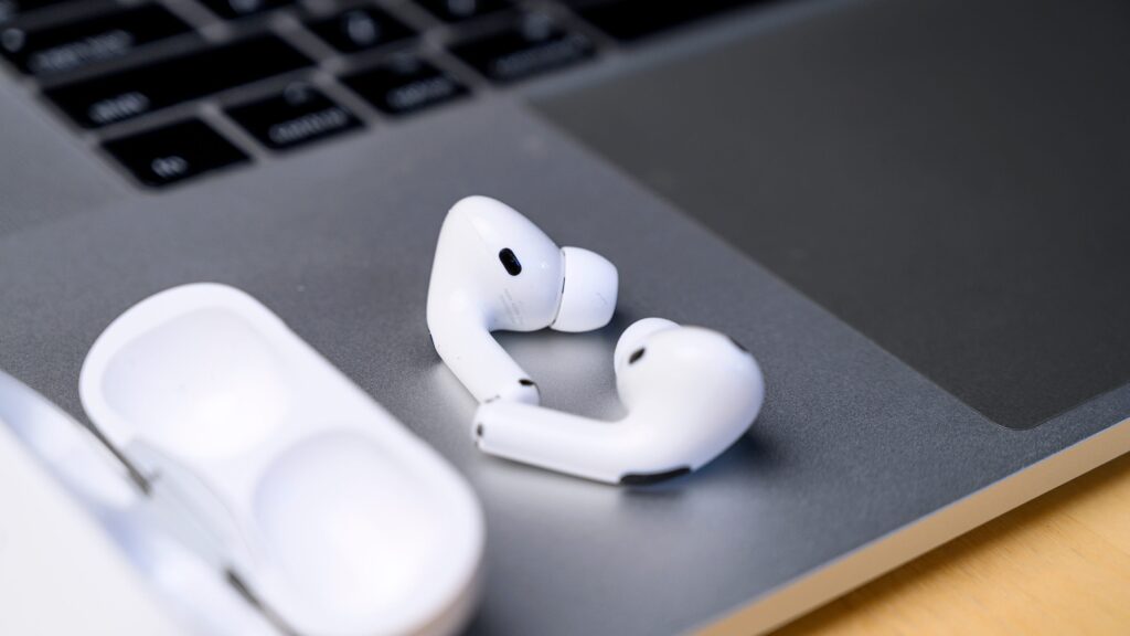 Connettere AirPods Windows 11