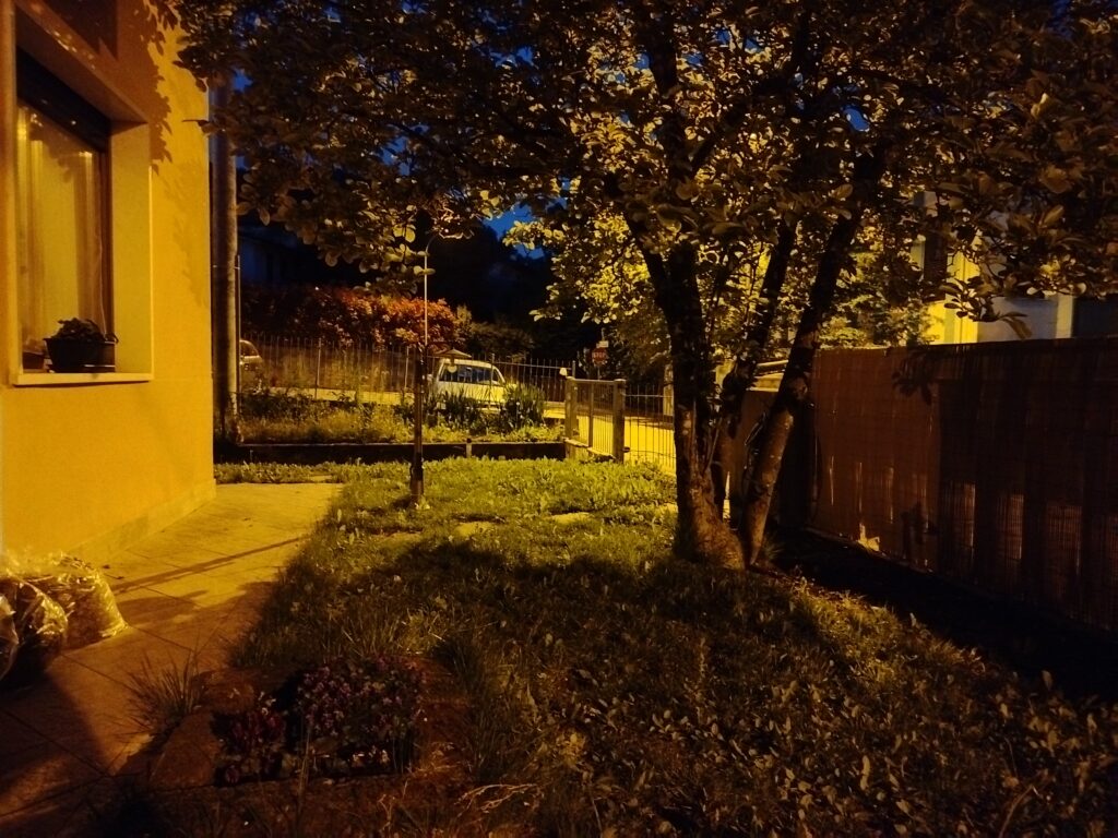 foto scattata con realme 4g - notte 4