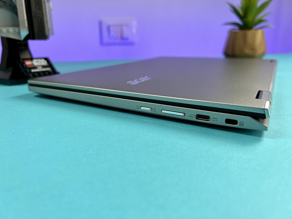 Acer Chromebook Spin 514 lato destro