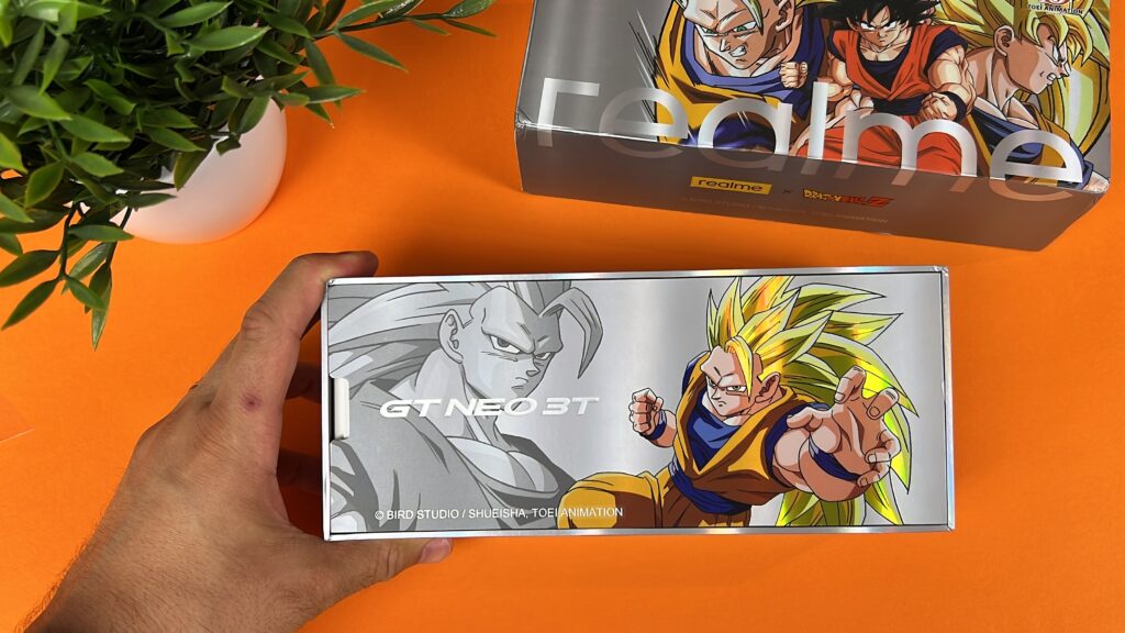Recensione Realme GT NEO 3T Dragon Ball Z Edition interno scatola