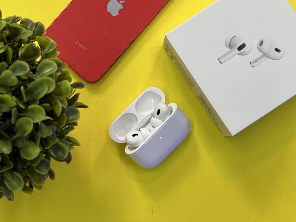 recensione airpods pro 2 - case aperto