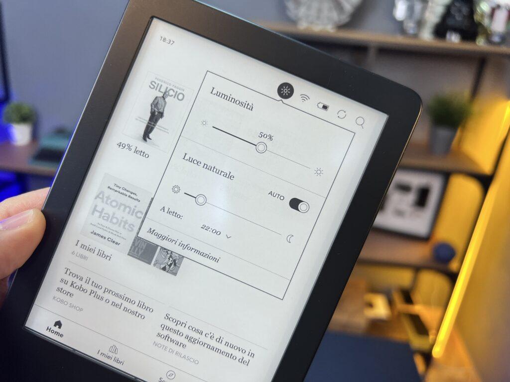 recensione ebook reader kobo clara 2e - gestione luminosità schermo e-ink