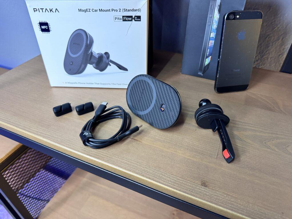 supporto auto Pitaka MagEZ Car Mount Pro 2 - contenuto confezione