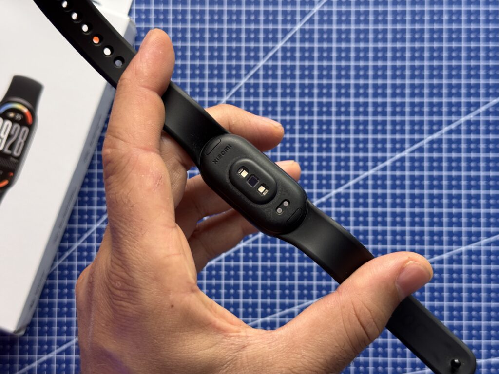 xiaomi smart band 10 - sensori interni