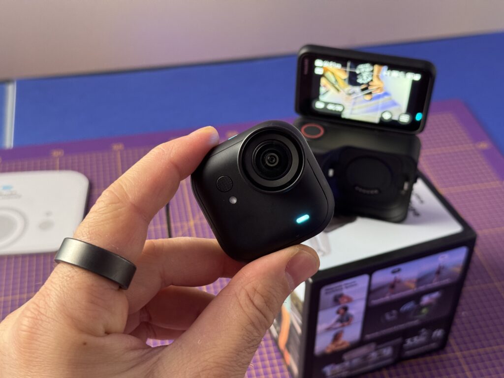 Insta360 GO Ultra - pod