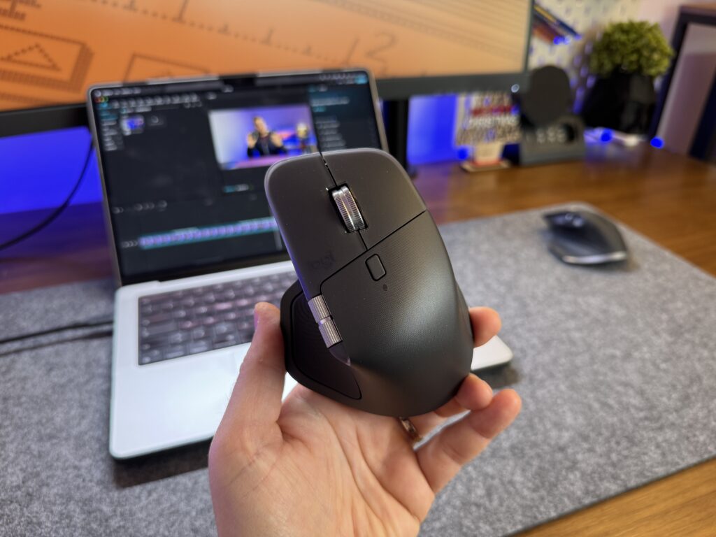 Logitech MX Master 4 costruzione e materiali