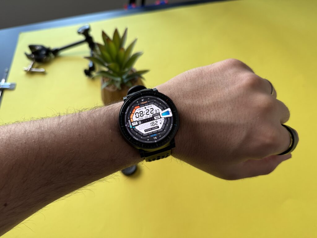 Amazfit Active Max design