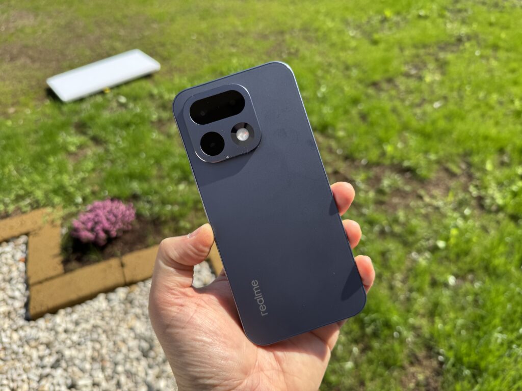 realme 16 Pro - design